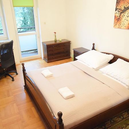 Elegant Apartment Stadion Narodowy ワルシャワ エクステリア 写真