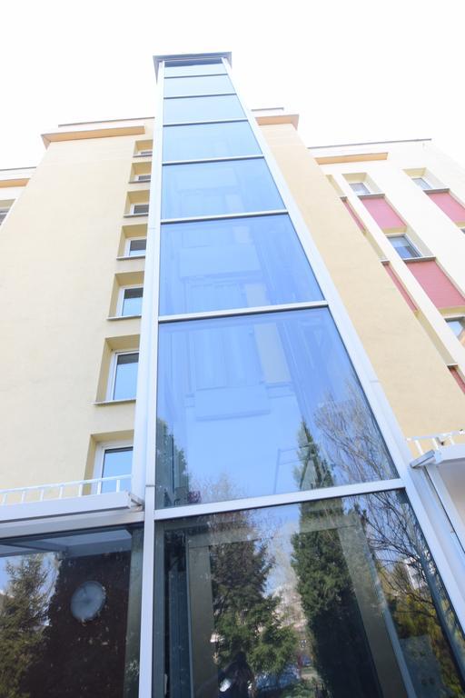 Elegant Apartment Stadion Narodowy ワルシャワ エクステリア 写真