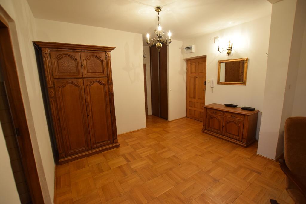 Elegant Apartment Stadion Narodowy ワルシャワ エクステリア 写真