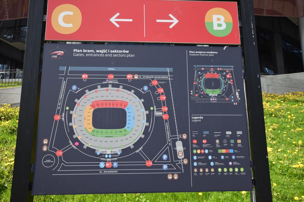 Elegant Apartment Stadion Narodowy ワルシャワ エクステリア 写真
