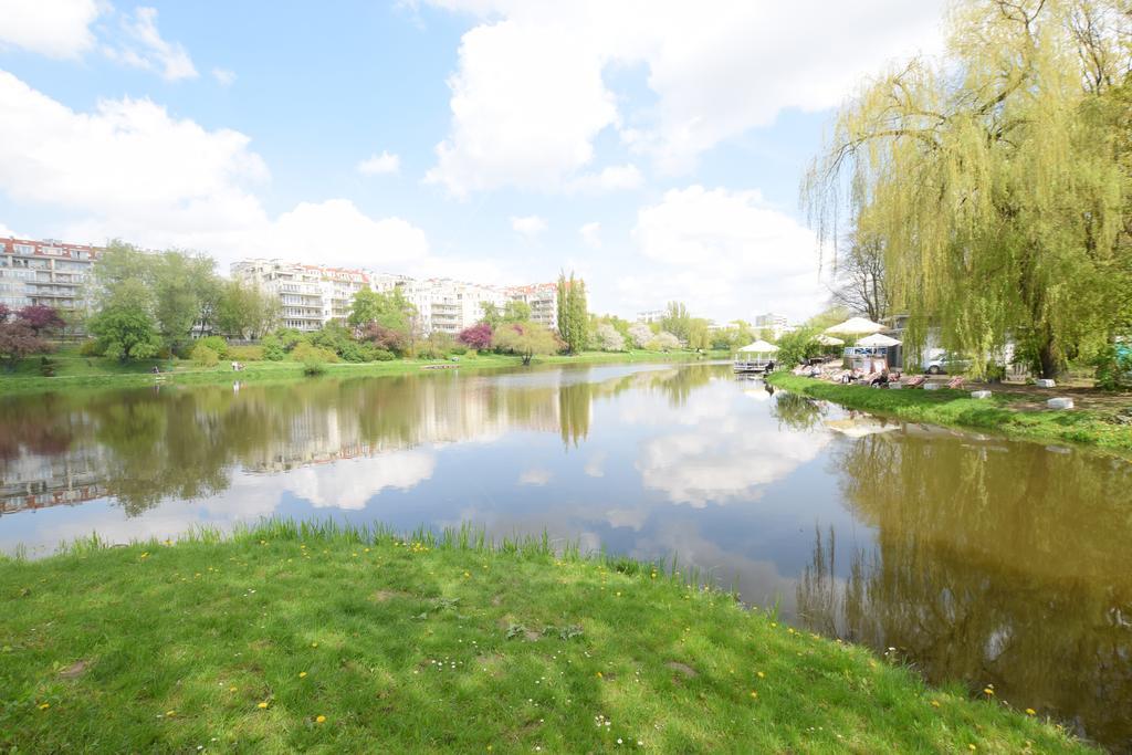 Elegant Apartment Stadion Narodowy ワルシャワ エクステリア 写真